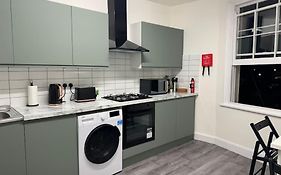 Room 3 • Double Bed In London King'S Cross